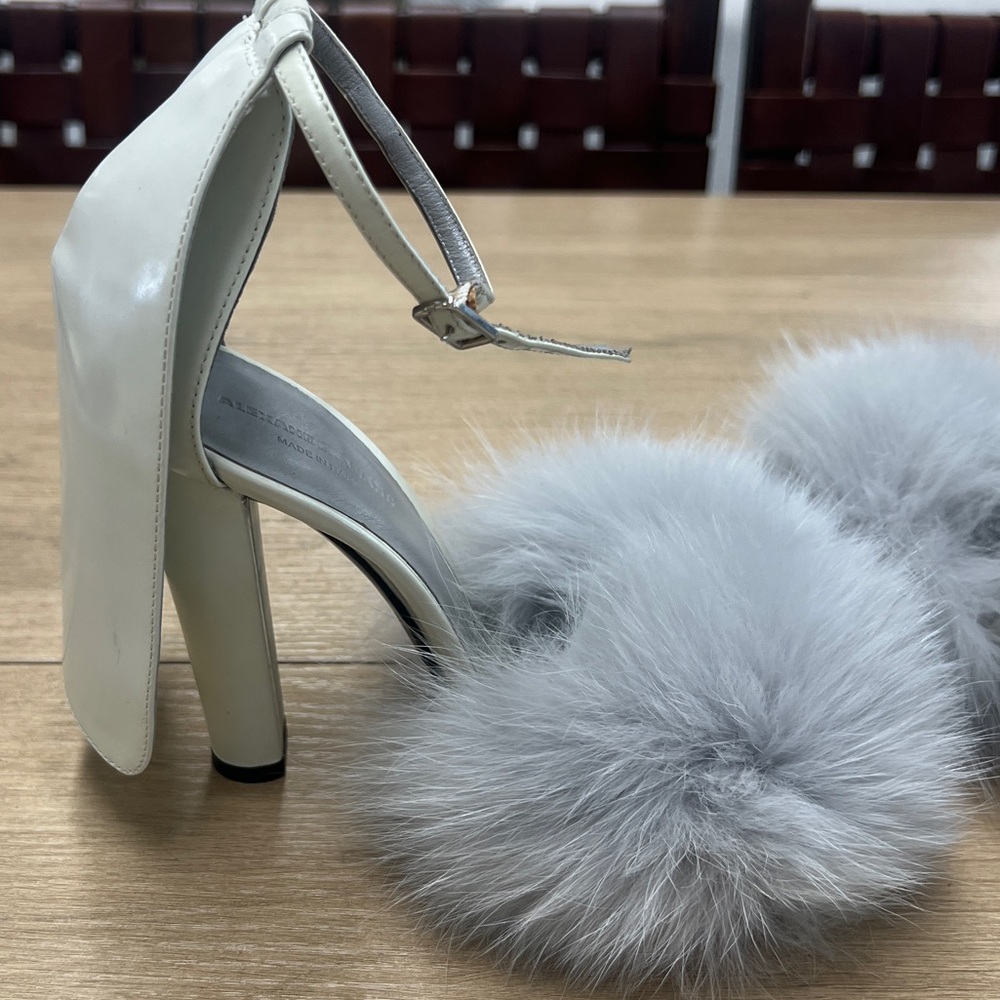 Alexander Wang Gray Heels with Gray Fur Trim Heel size 4” - Picture 5 of 16